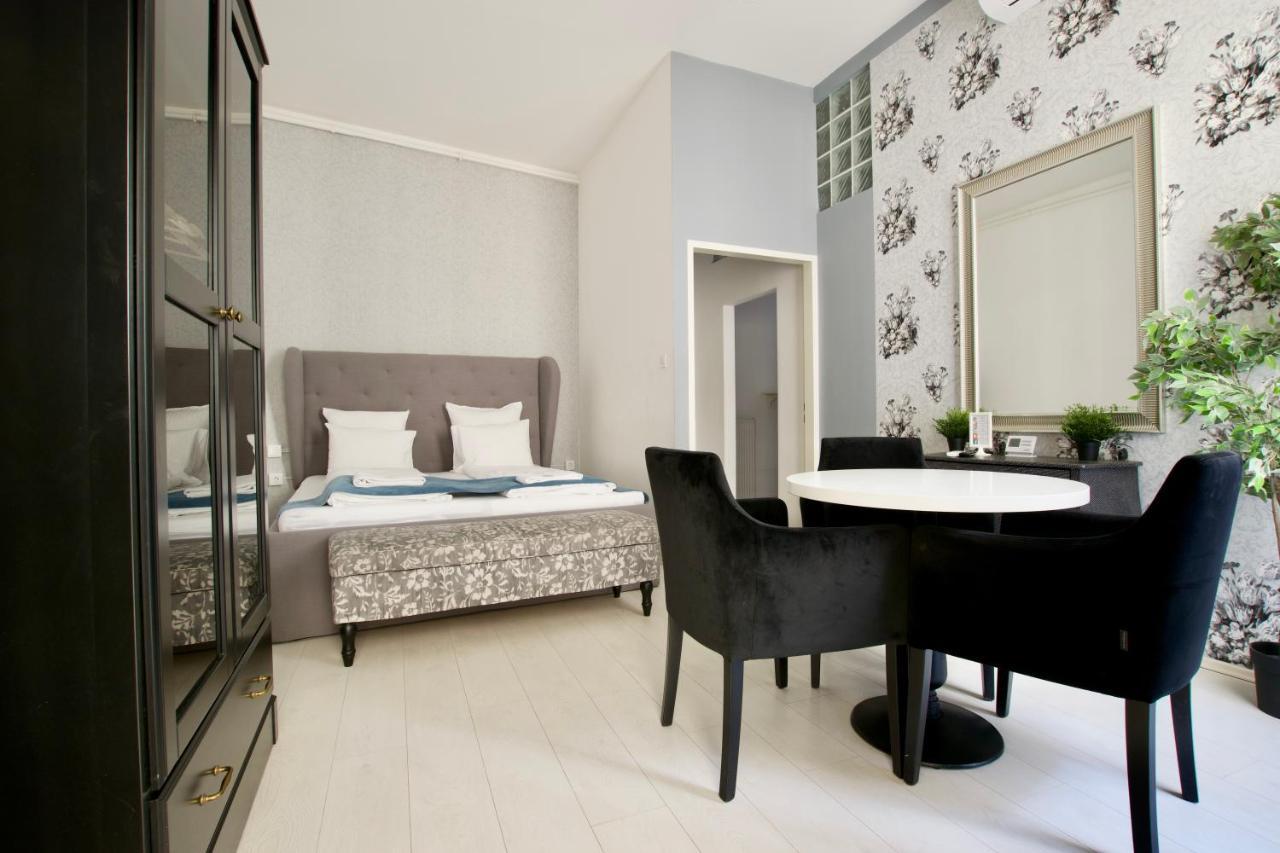 Premium Apartments By Hi5 - Astoria Square Budapesta Exterior foto